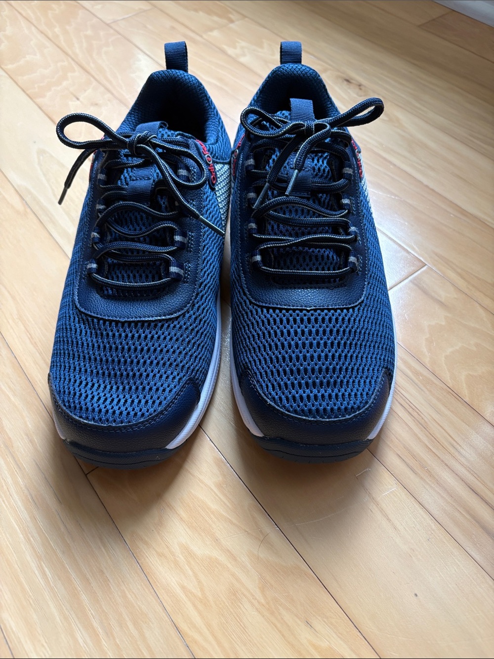 Men's Orthfeet 616 Edgewater Sneakers 10.5 X-Wide New Without Tags